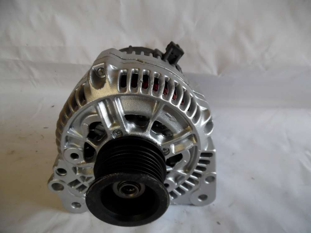 Lichtmaschine Generator 70A VW, Skoda, Seat Bosch 0123310019 028903025H