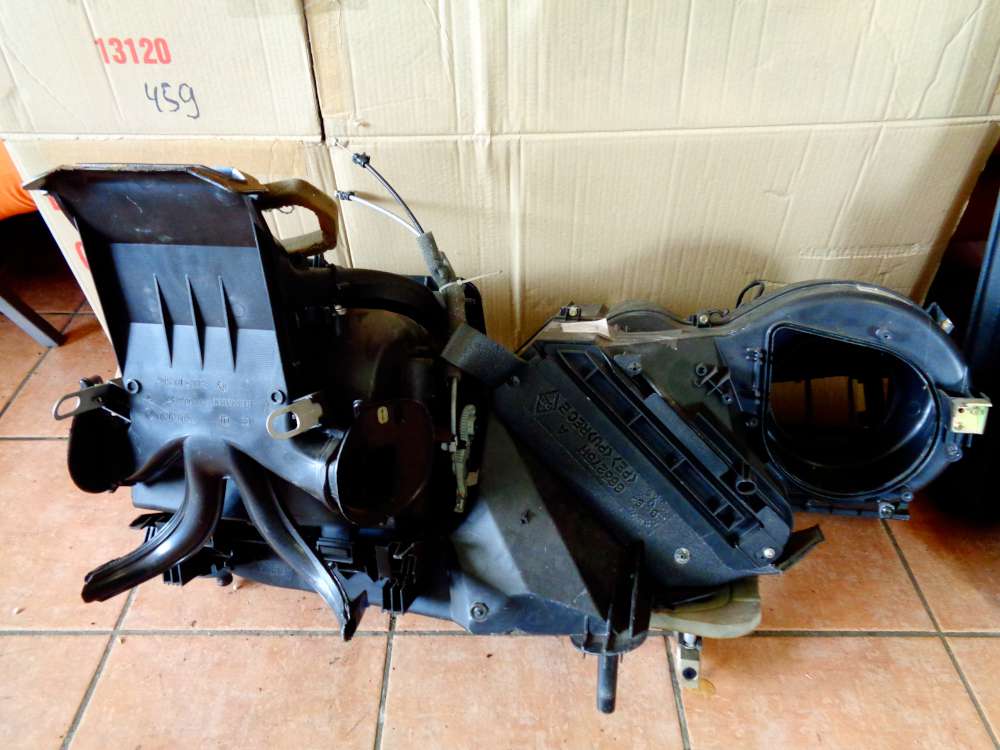 Renault Megane Heizungskasten ohne Heizungskühler 7700423789