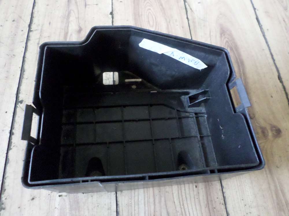 BMW 316i Batteriekasten Kasten 61218361677