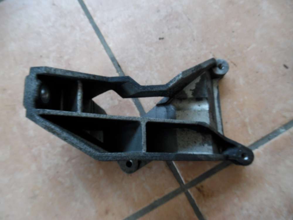 VW Golf 4 St?tze Motorhalter Ansaugbr?cke Halter 038129723E