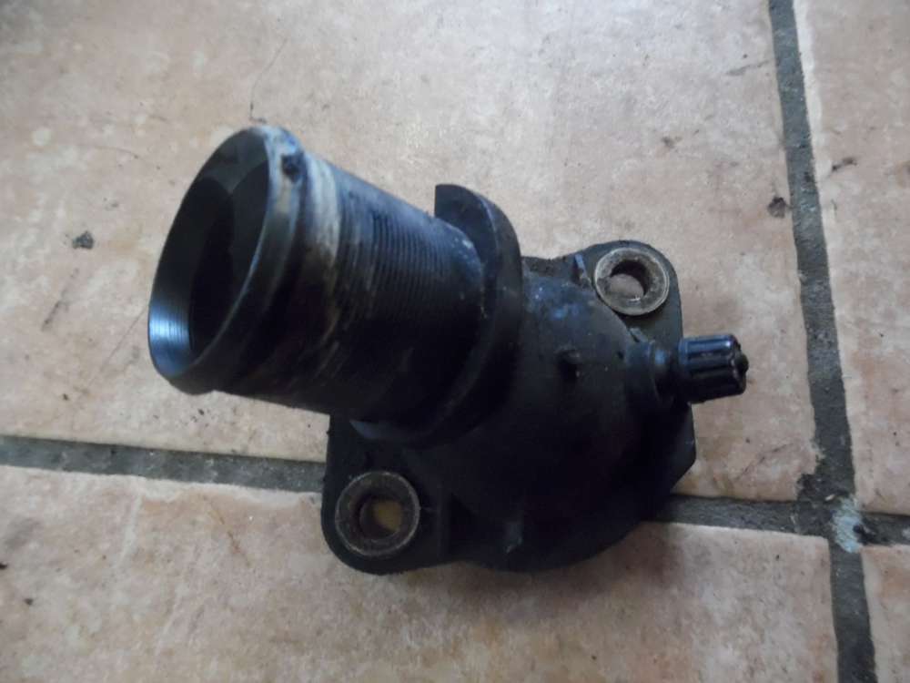 Fiat Ulysse 220 2,0 Bj:95 K?hlwasser Thermostatgeh?use Wasserflansch