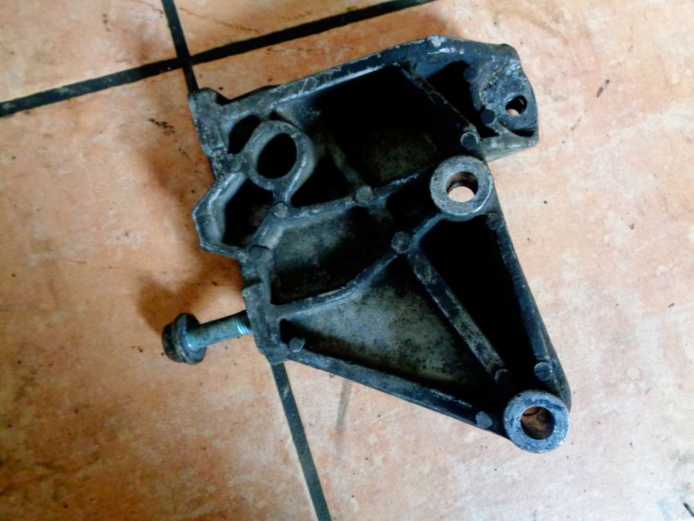 VW Golf 4 Kombi Bj:2002 Motorhalter Getriebehalter 1J0199117