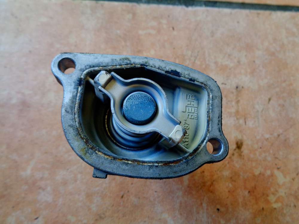 Fiat Panda 169 1,2 L Bj:2007 Thermostat Flansch A11687