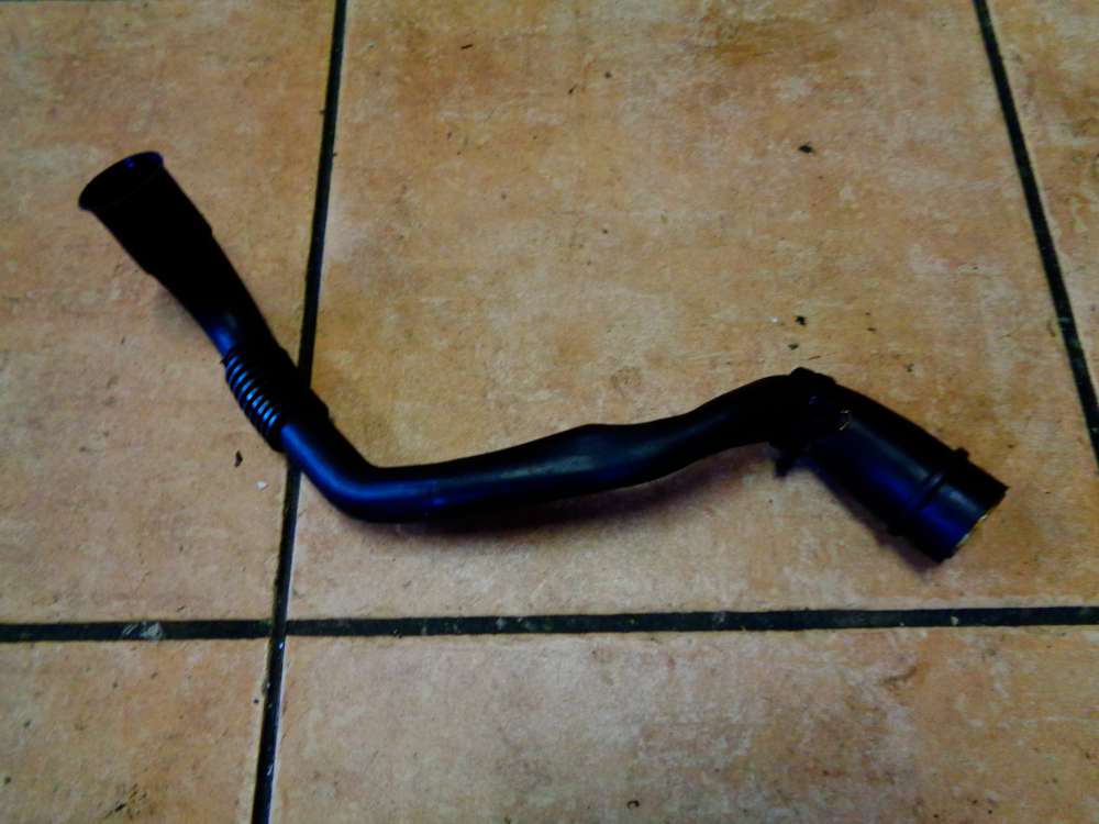 VW Audi, Seat Zylinderkopfentl?ftung Schlau Zylinderkopf 06A103217A