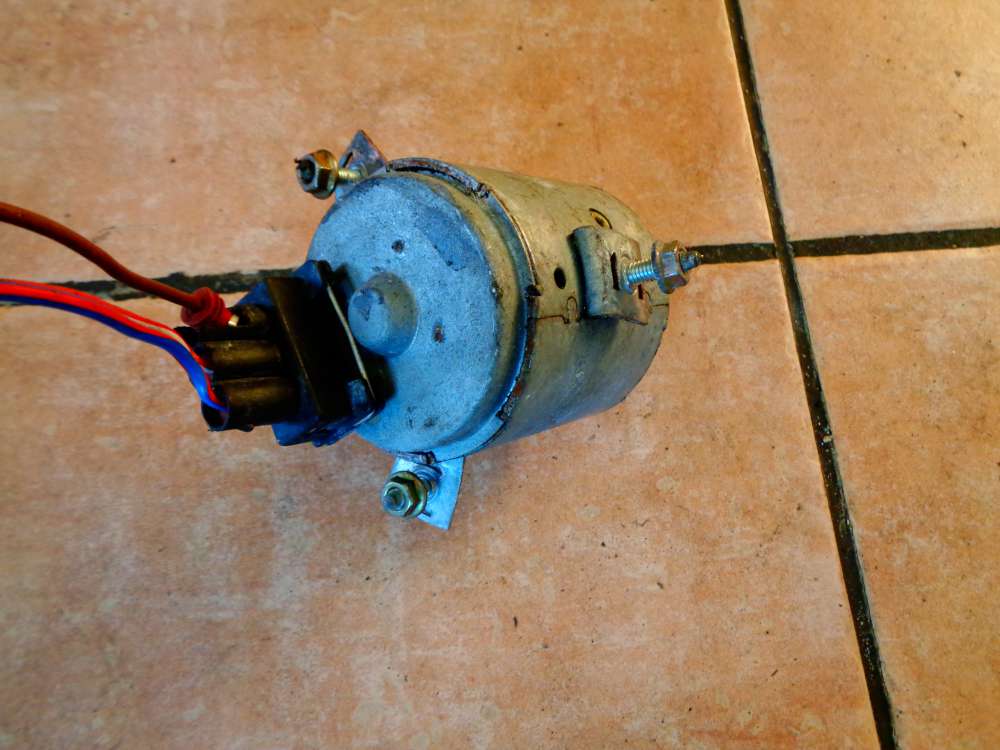 VW Polo 6N2 Bj:2000 Elektromotor für Kühlerlüfter 6N0959455Q