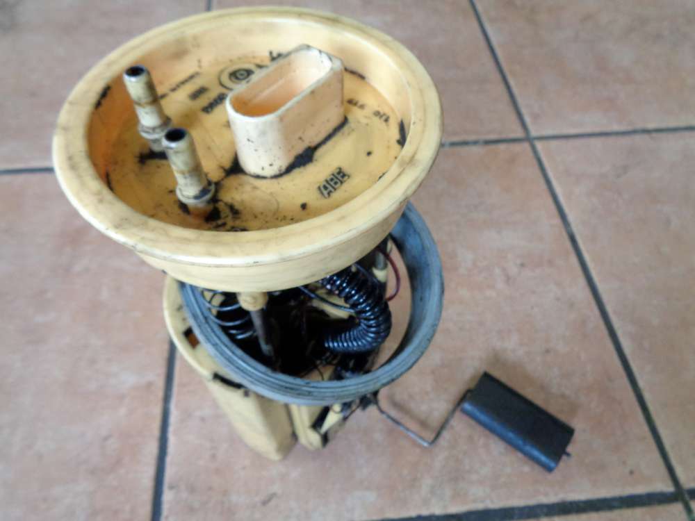VW Golf IV 1J Kraftstoffpumpe Dieselpumpe 1J0919050B
