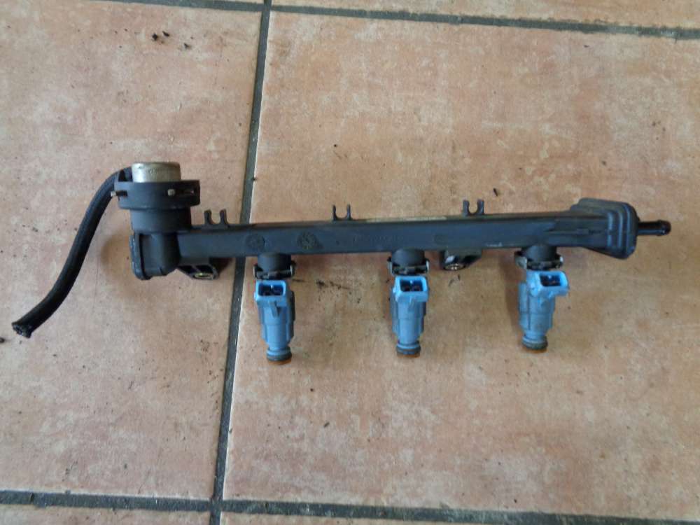 SMART Fortwo MC01 Einspritzleiste Einspritzdüse 0003096V005