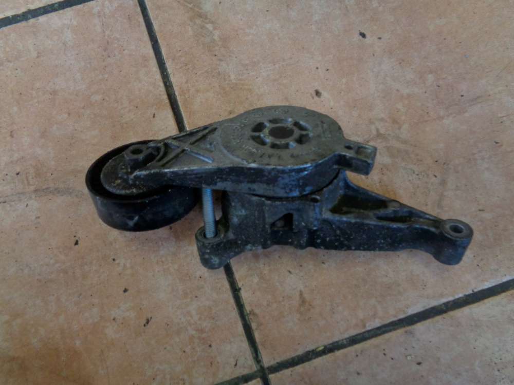 Seat Altea XL 5P Spannrolle Riemenspanner 03G903315