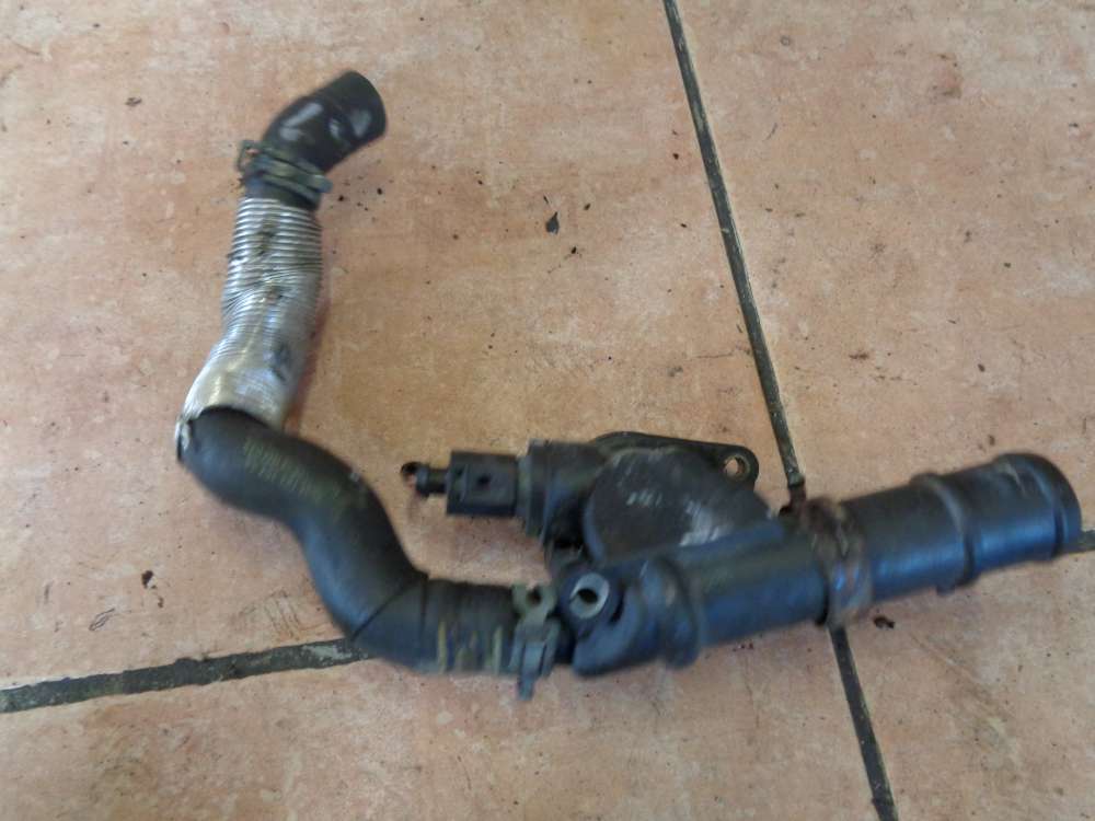 Seat Altea XL Kühlmittelflansch 03G121132B