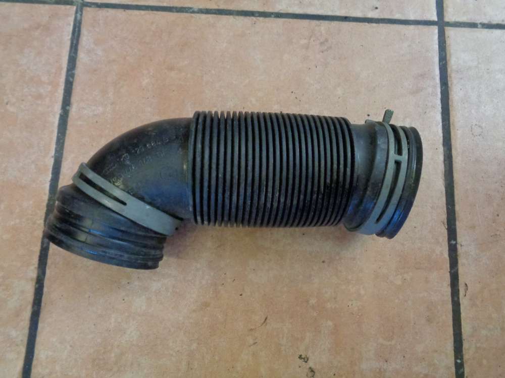 Seat Altea 5P 1,9 TDI Bj:2007 Rohr Verbindungsrohr Ansaugrohr 1K0129684
