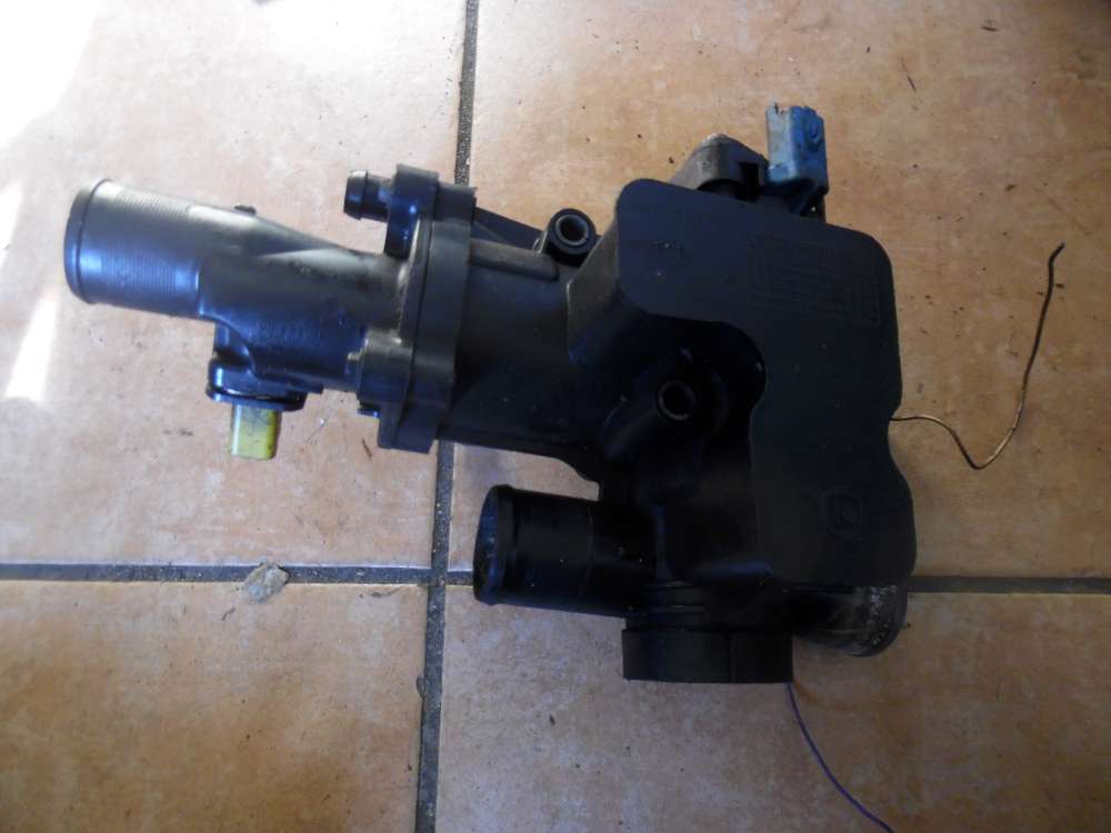Peugeot 307 2,0 HDi Thermostat Thermostatgehäuse 9646439080