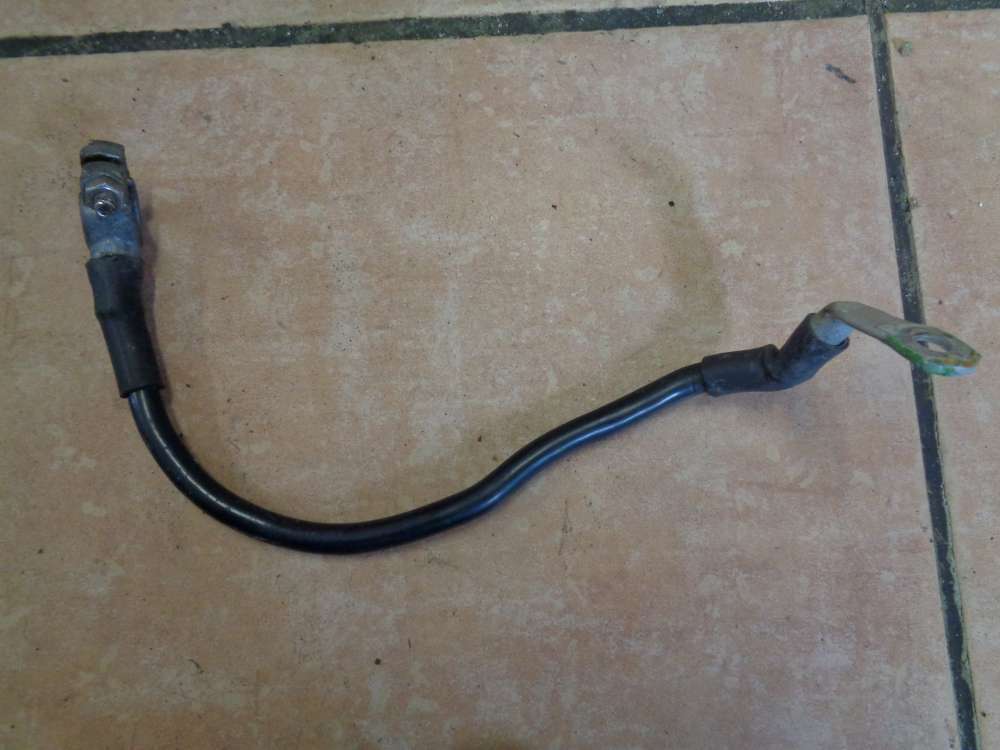Audi A4 8D Batteriekabel minus