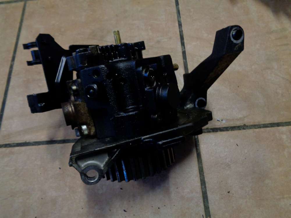 Ford Focus DA3 Hochdruckdieselpumpe Einspritzpumpe 0445010102 - 9683703780A