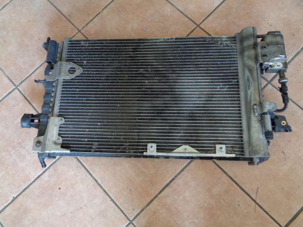 Opel Zafira A Kühler Wasserkühler 13150404