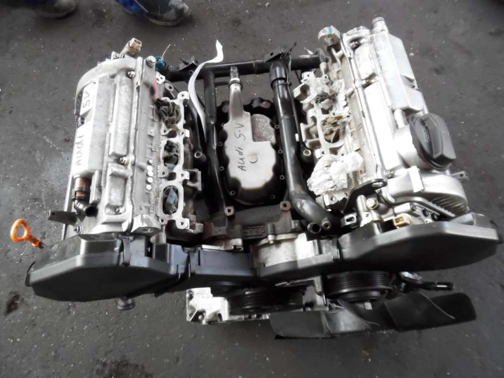 Audi A4 A6 5V 2,4 Motor 078103373AH