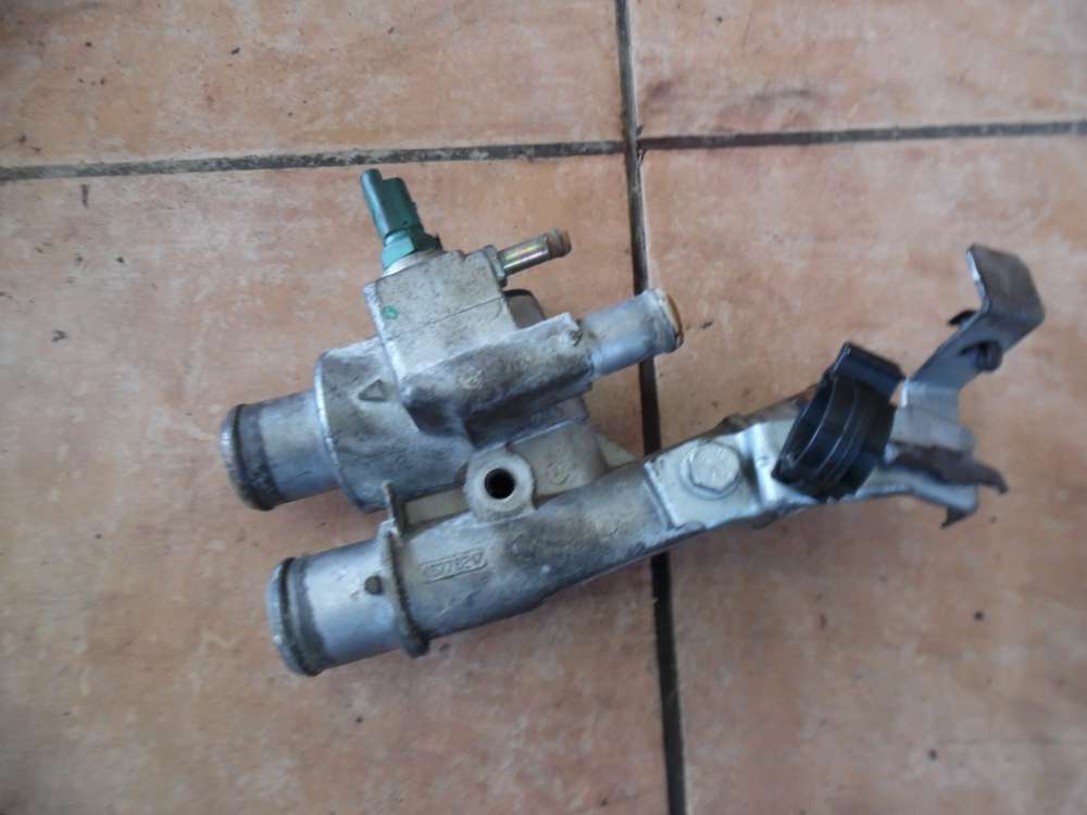 Fiat Stilo 192 Thermostatgehäuse Flansch 46776217