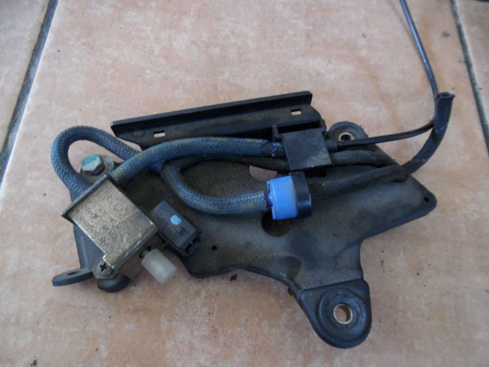 Audi A4 B5 Vakuumventil Magnetventil Ventil mit Halter 026906283H