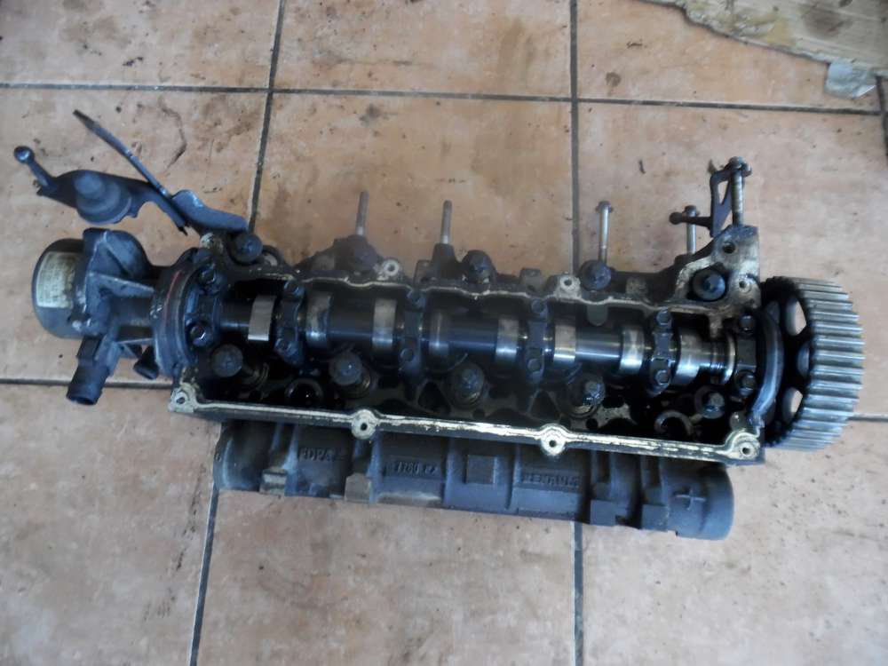 Renault Kangoo KC Zylinderkopf mit Unterdruckpumpe Bremsanlage 8200327149