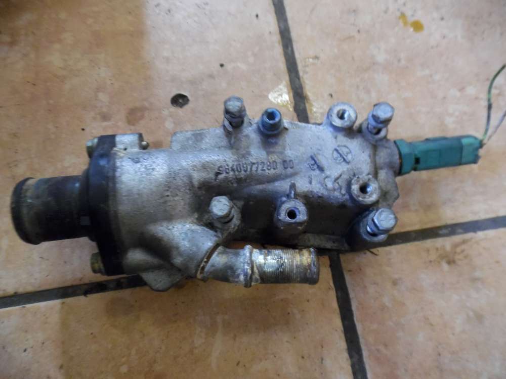 Peugeot 206 Cabrio Kühlwasser Termostatgehäuse 9646977280