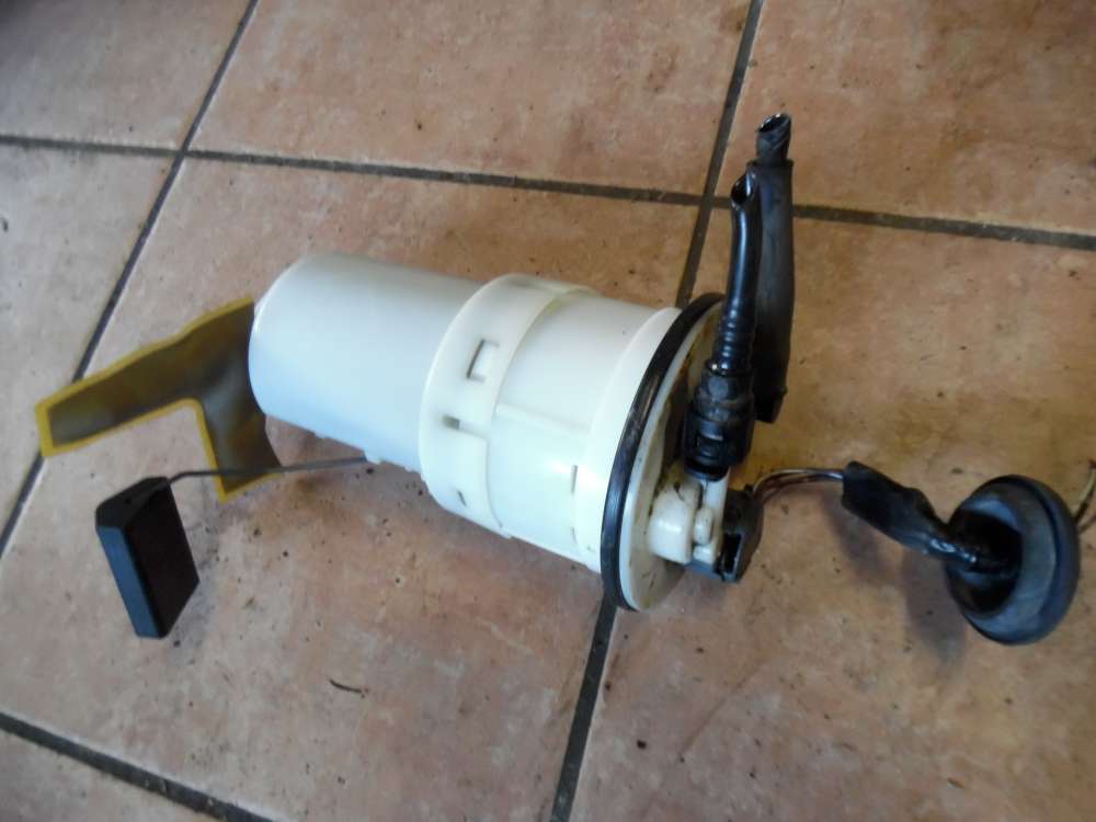 Toyota Yaris P1 Kraftstoffpumpe Benzinpumpe Pumpe