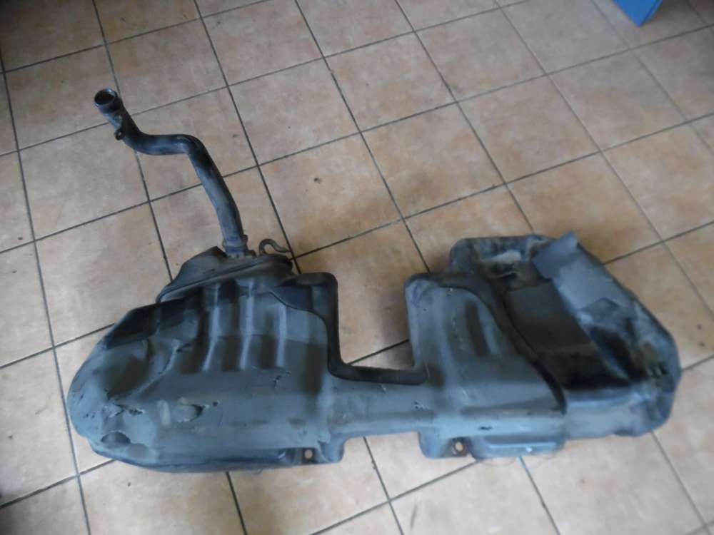 Mercedes-Benz C-Klasse W202 Tank Kraftstofftank 2024703001