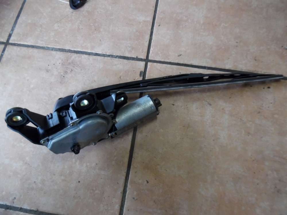 VW Passat 3B Heckwischermotor Wischermotor Hinten 8L0955711