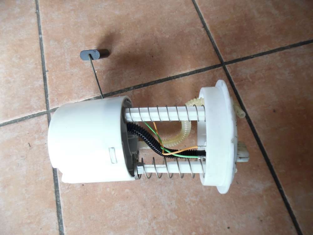 Ford Fiesta V 1,4 Kraftstoffpumpe Dieselpumpe 2S619275 AG