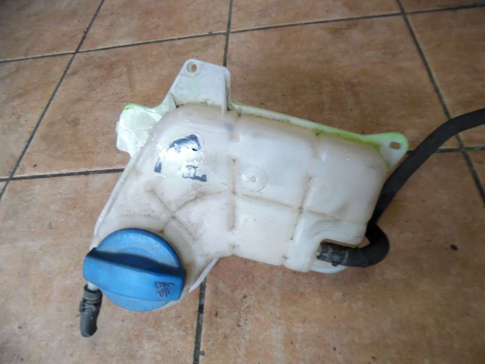 Audi A4 8E Ausgleichsbehälter Kühlmittelbehälter 8E0121403