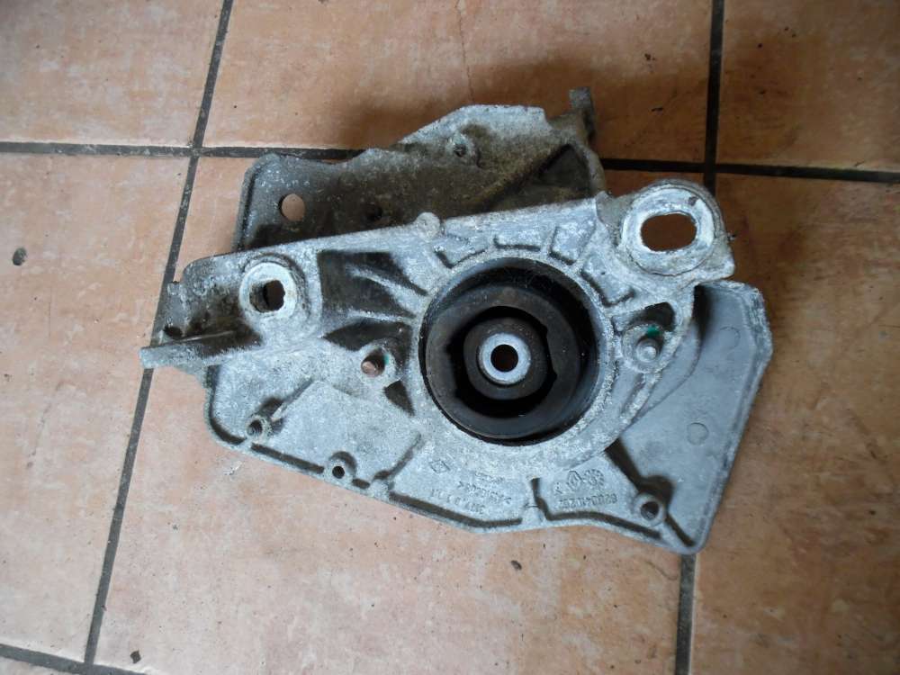 Renault Twingo II Motorlager Halter 8200410262