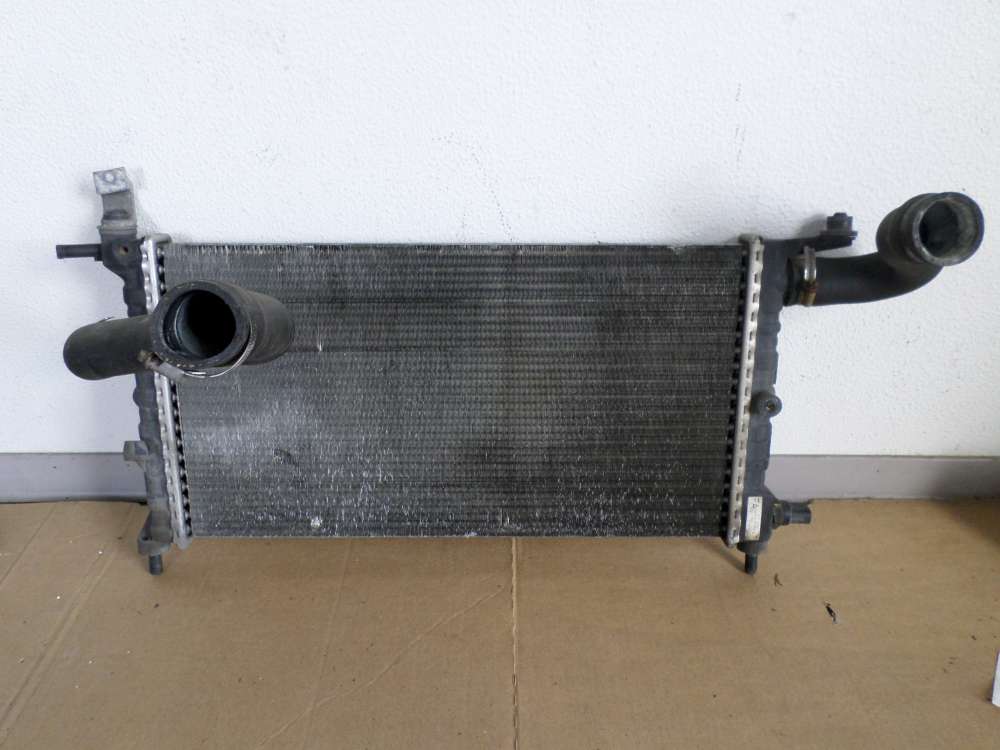 Opel Corsa Kühler Wasserkühler 8038845