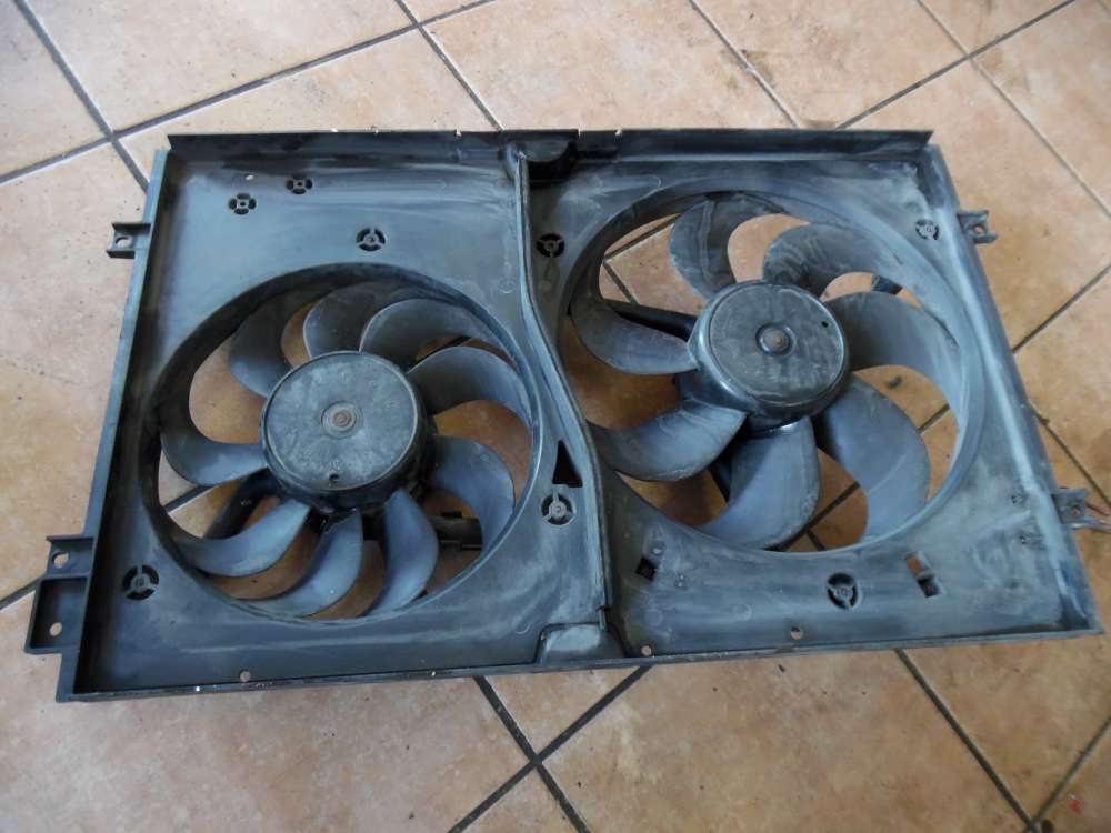 Audi A3 8L Lüftermotor Gebläselüfter Kühlerlüfter 1J0121205B