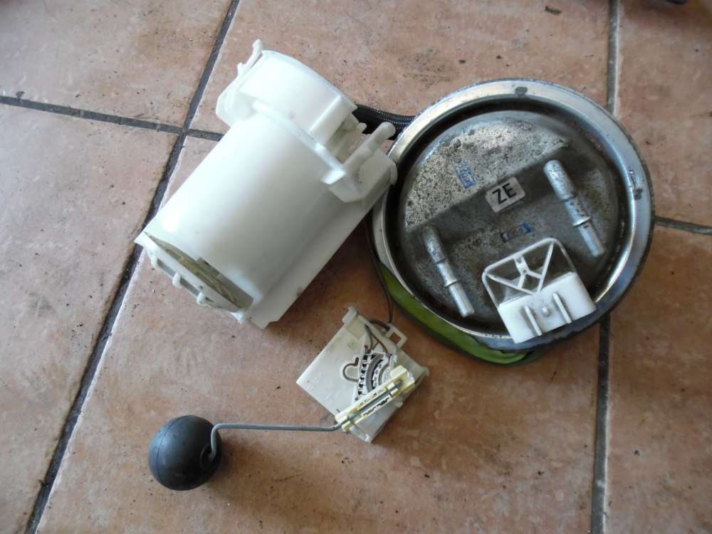 Opel Corsa C Kraftstoffpumpe Benzinpumpe 9227844
