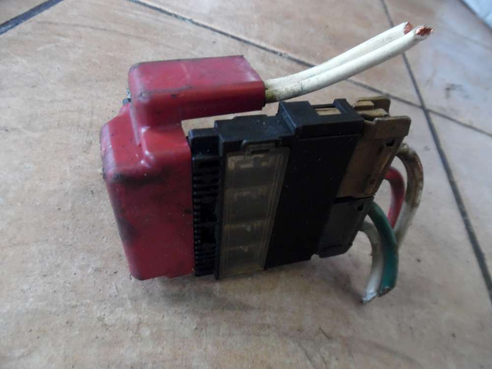 Nissan Micra K12 Batteriepol Minuspol