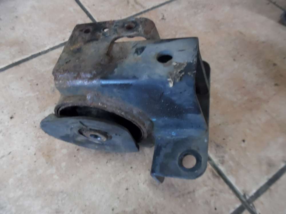 Nissan Pixo Motorhalterung
