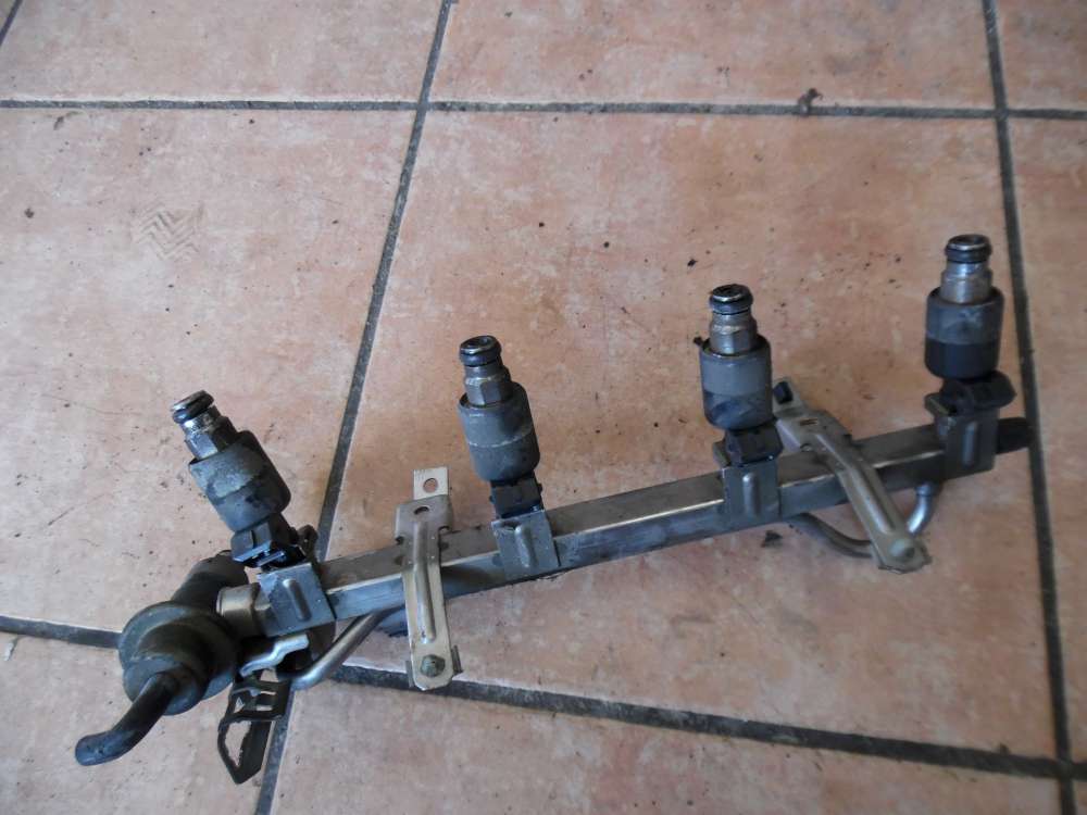 Opel Vectra B Einspritzdüse Einspritzleiste