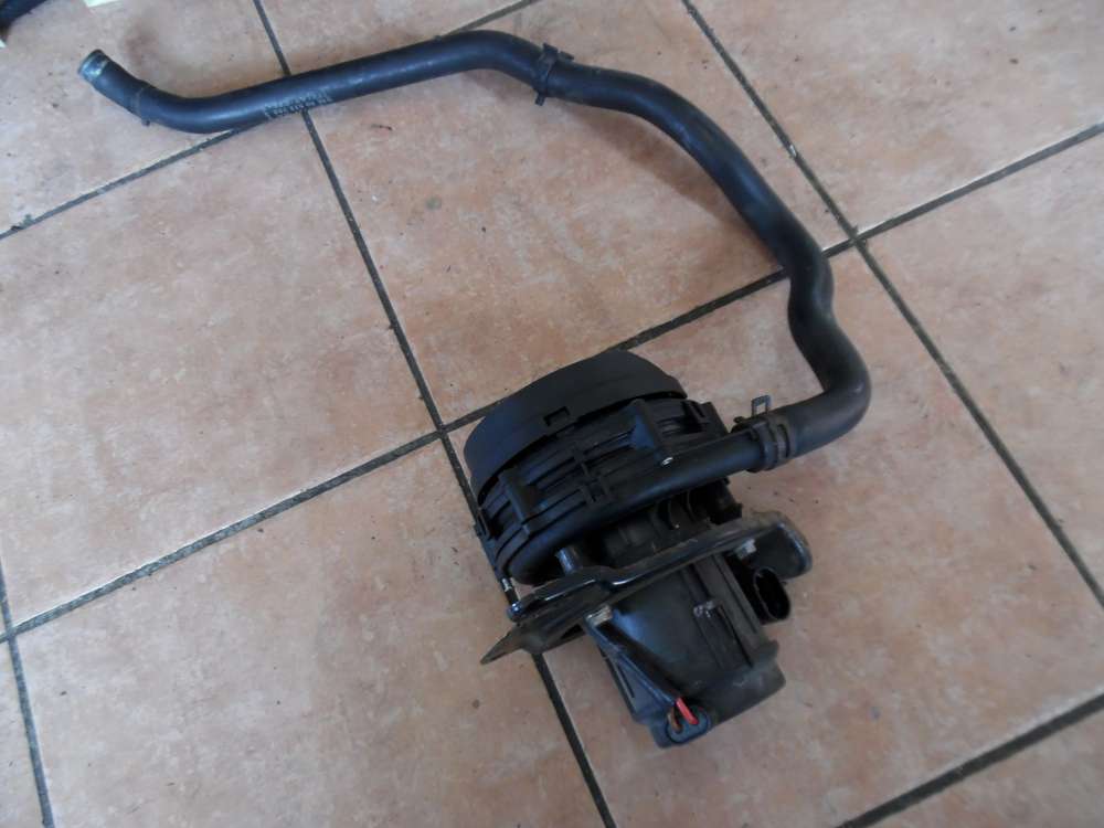 Opel Vectra B Sekundärluftpumpe mit Schlauch 90530018 90572702