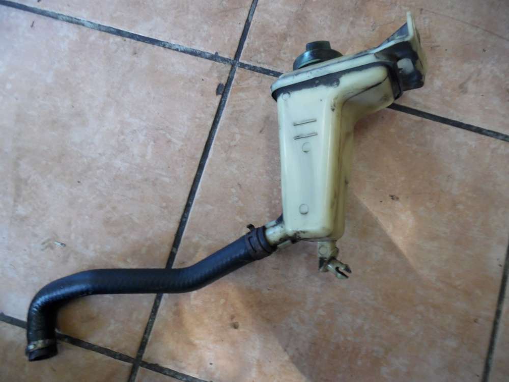 Audi A6 4B Servoölbehälter Behälter 8D0422373C