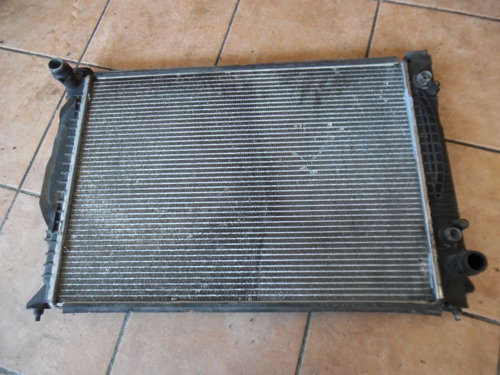 Audi A6 4B Wasserkühler Kühler 8D0121251