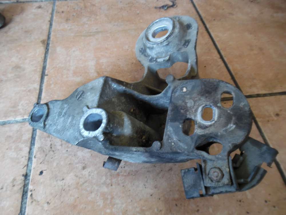 Audi A6 4B Motorlager Motorhalter Vorne Rechts 8E0199352