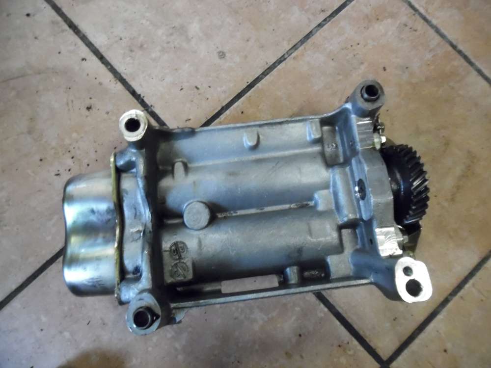 Kia Carens III ?lpumpe 3020913