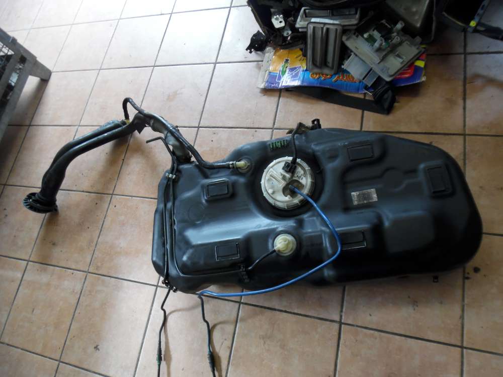 Opel Corsa D Tank Kraftstofftank mit Kraftstoffpumpe 13216657 13216318