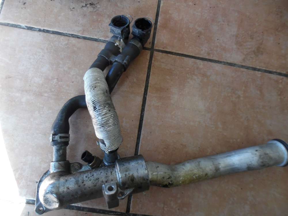 Opel Vectra C Signum Thermostatgehäuse mit Rohr 24415973