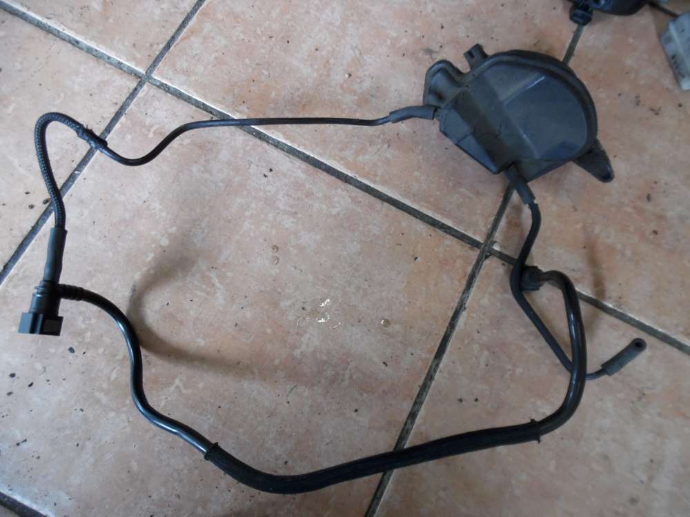 Citroën C4 Behälter mit Schlauch