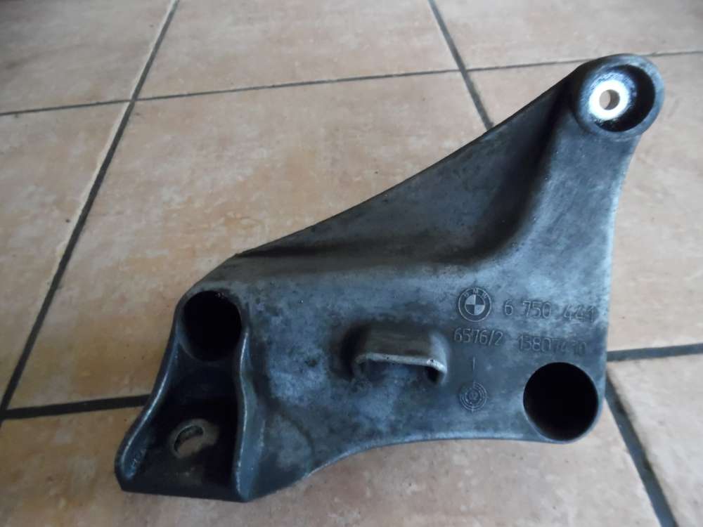 Opel Omega B Motorhalter Links 6750441