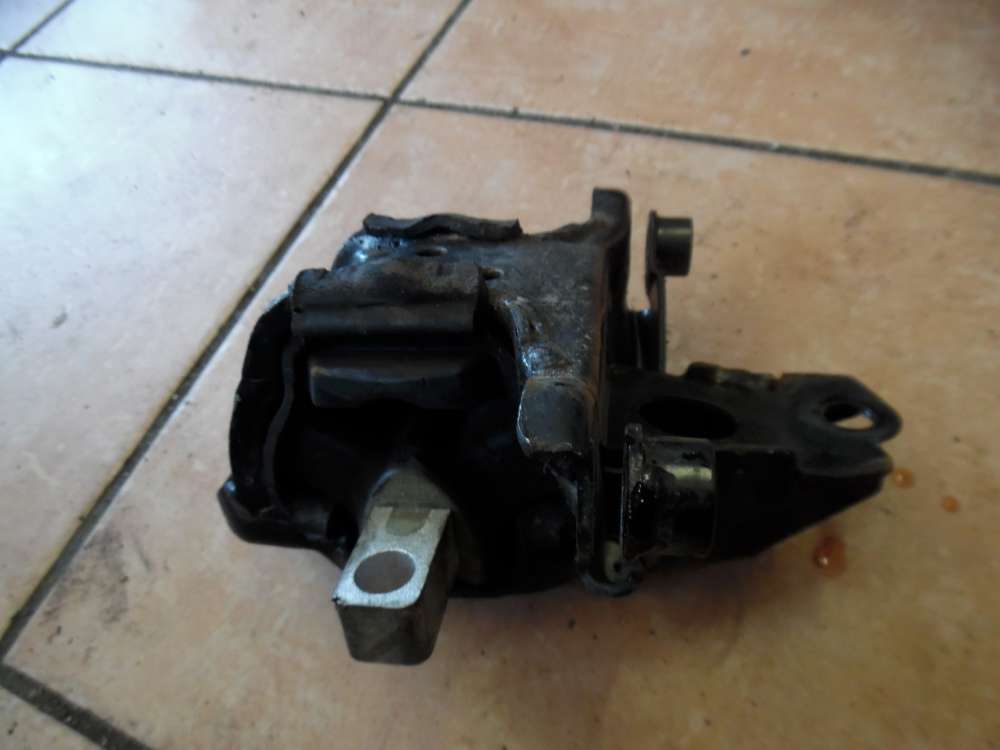 VW Polo 9N 1,2 Getriebehalter Motorlager 6Q0199555
