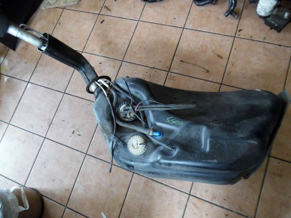 Volvo 850 Kombi 2,5L Kraftstofftank mit Kraftstoffpumpe 6842534