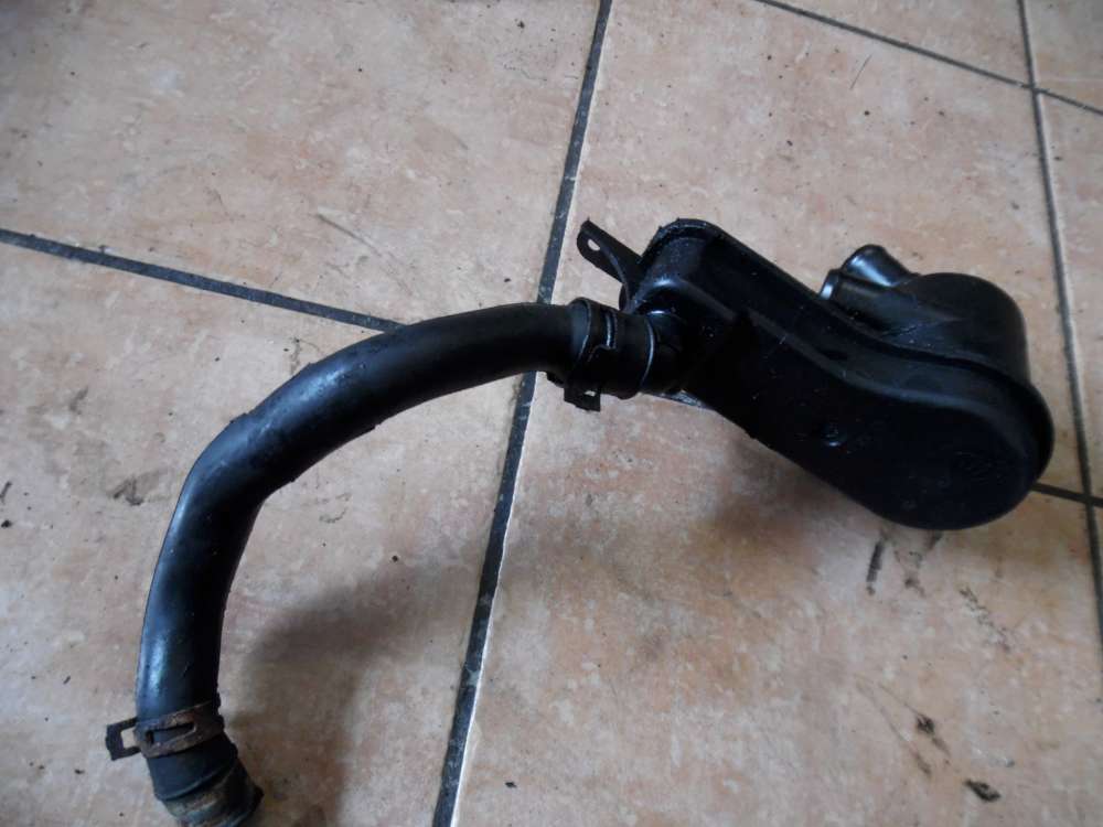Ford Focus I Ölabscheider Nockenwellenentlüftung XS4Q6A785AB