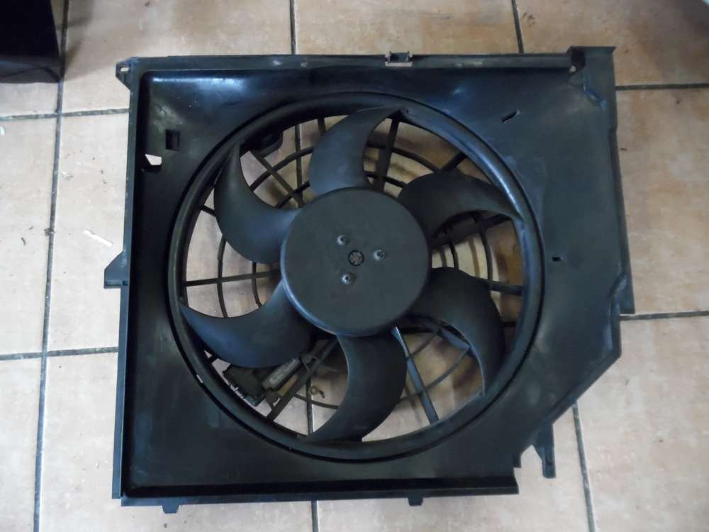 BMW 3er E46 318i Lüftermotor Kühlerlüfter 3135103343 BOSCH