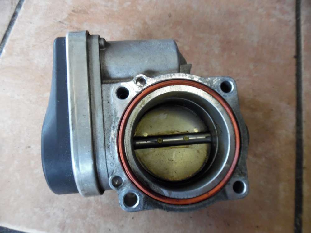 BMW E46 316ti Compact Drosselklappe 1439224