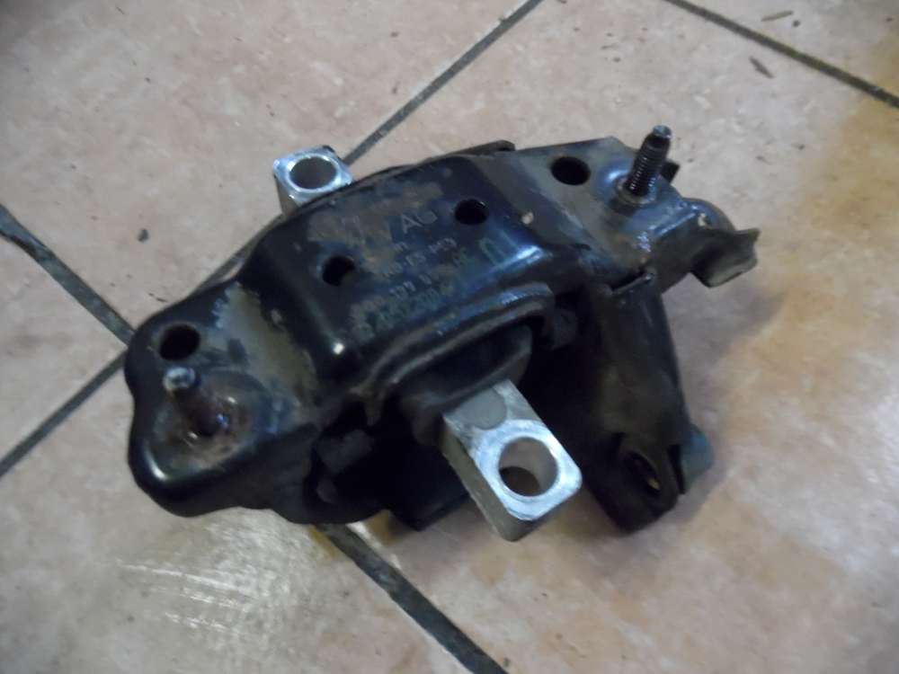 VW Polo 9N Halterung Motorhalter 6Q0199555A